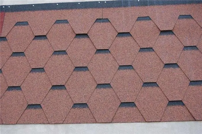 自建房屋用瀝青瓦的流程。